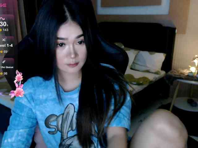 AdriannaFowler webcam