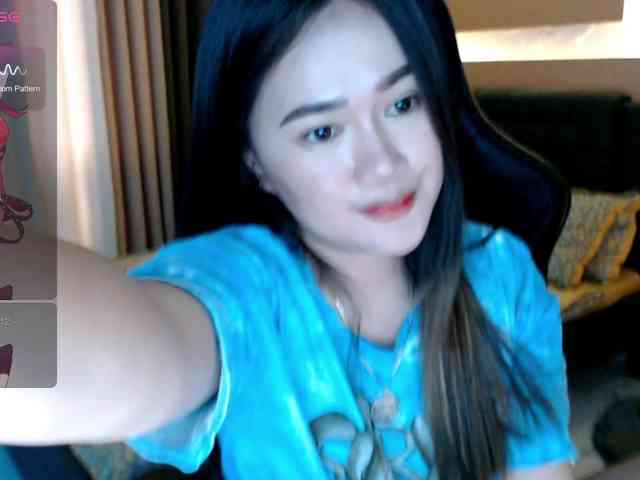 AdriannaFowler webcam