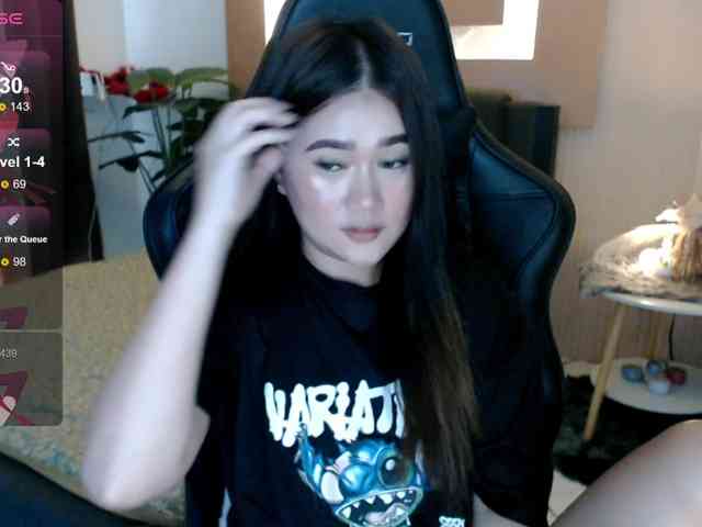 AdriannaFowler webcam