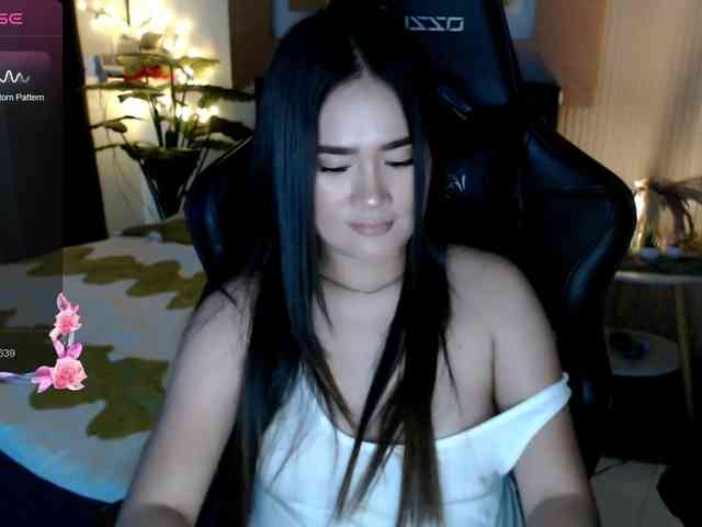 AdriannaFowler webcam