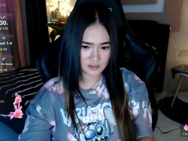 AdriannaFowler webcam