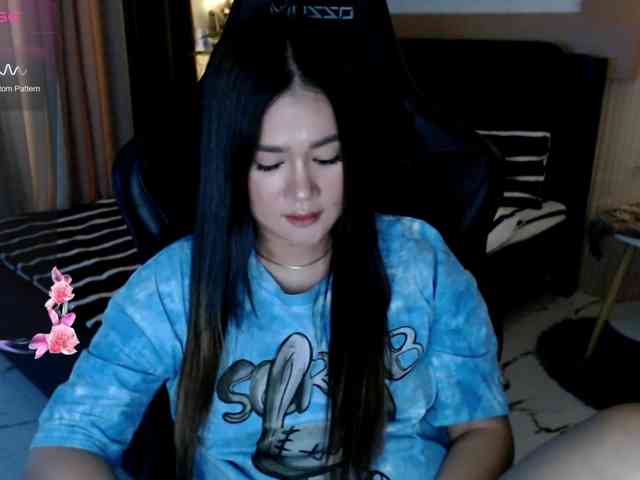 AdriannaFowler webcam