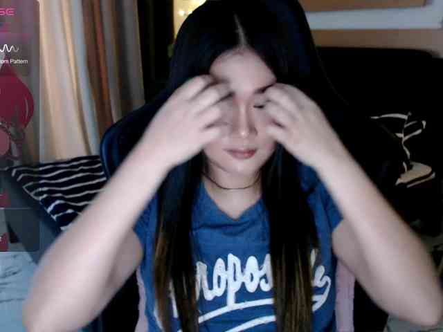 AdriannaFowler webcam