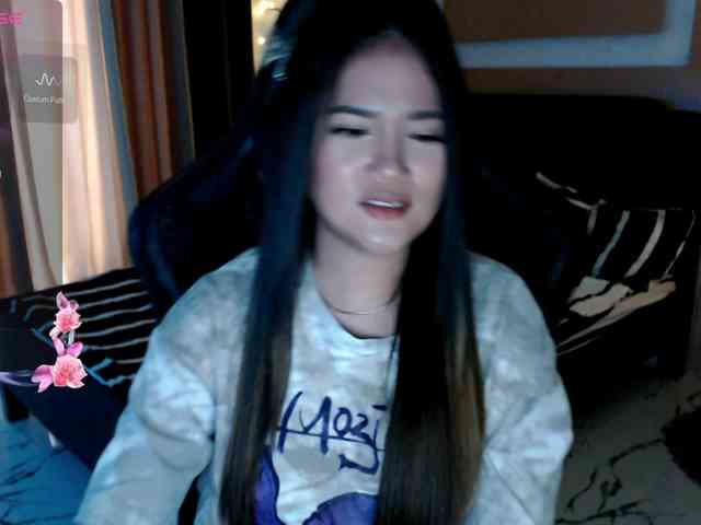 AdriannaFowler webcam