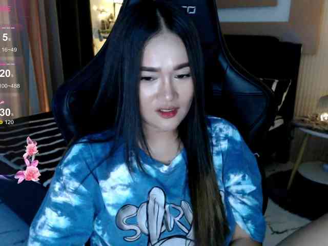 AdriannaFowler webcam