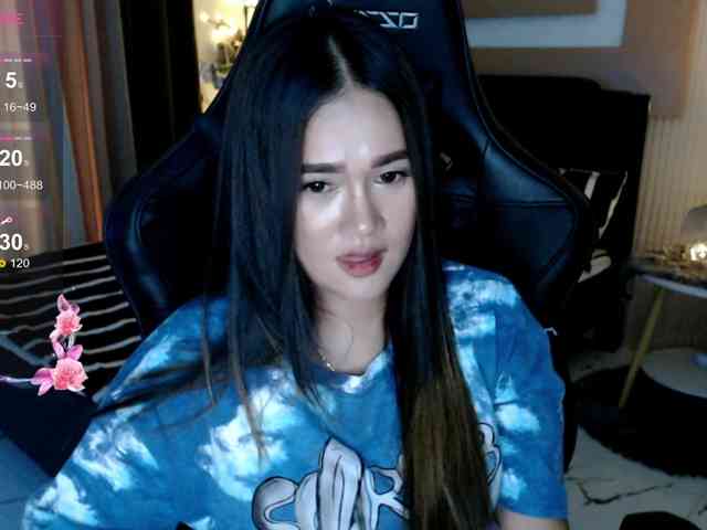 AdriannaFowler webcam