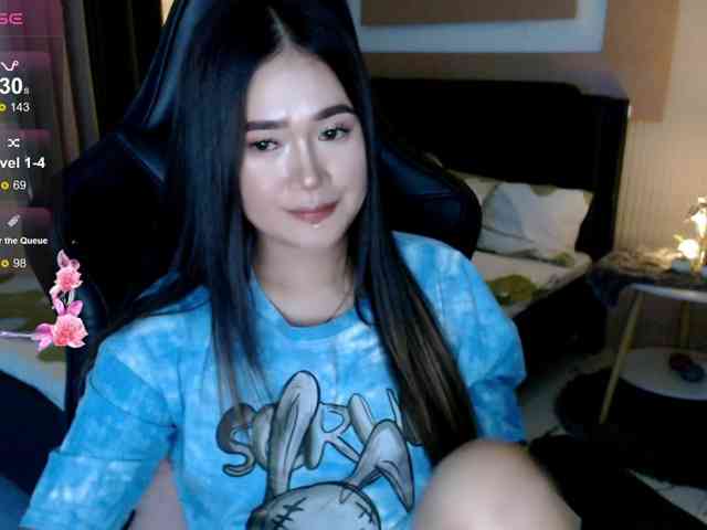 AdriannaFowler webcam