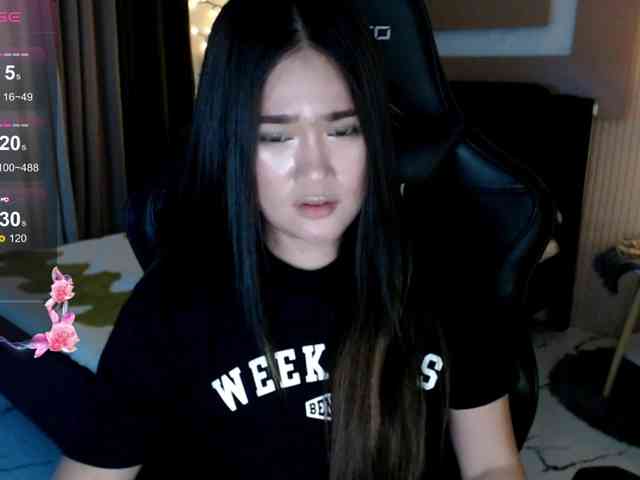 AdriannaFowler webcam