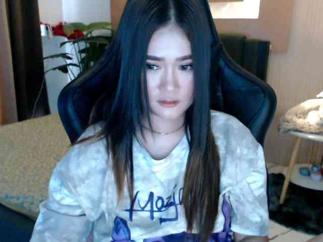 AdriannaFowler webcam