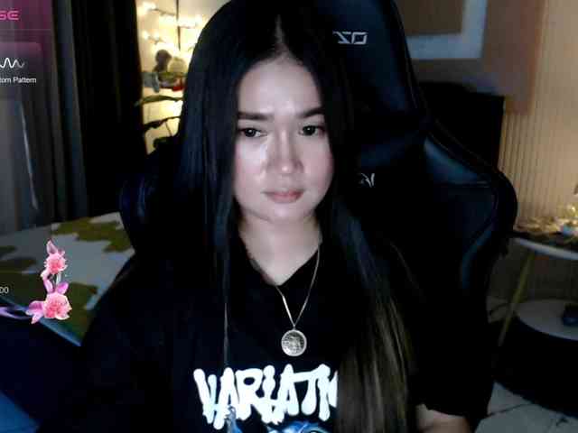 AdriannaFowler webcam