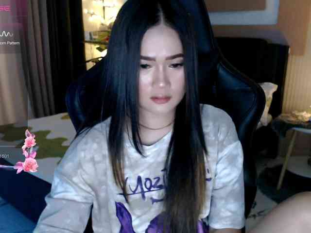 AdriannaFowler webcam