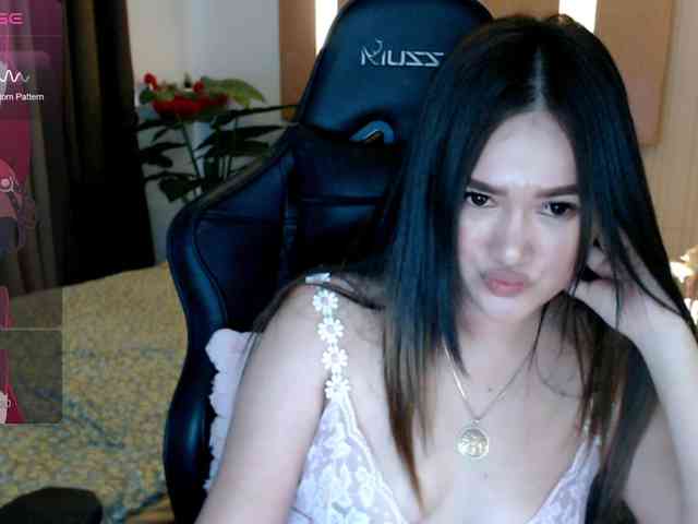 AdriannaFowler webcam