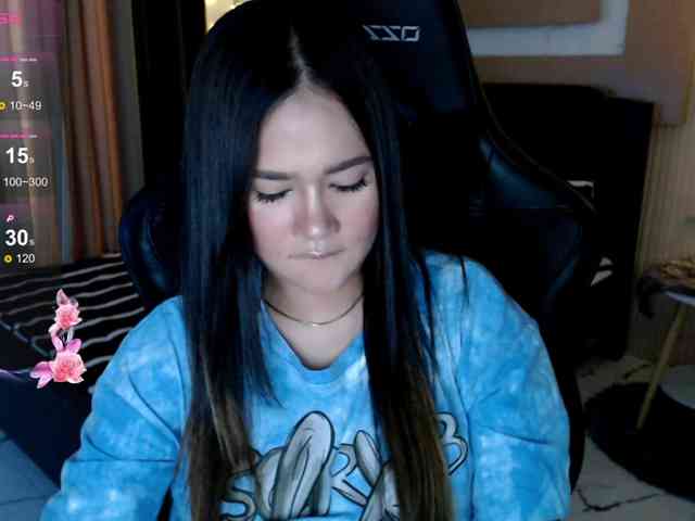 AdriannaFowler webcam