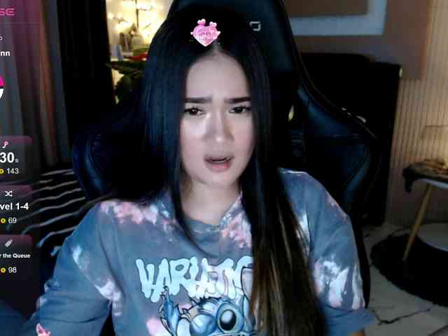 AdriannaFowler webcam