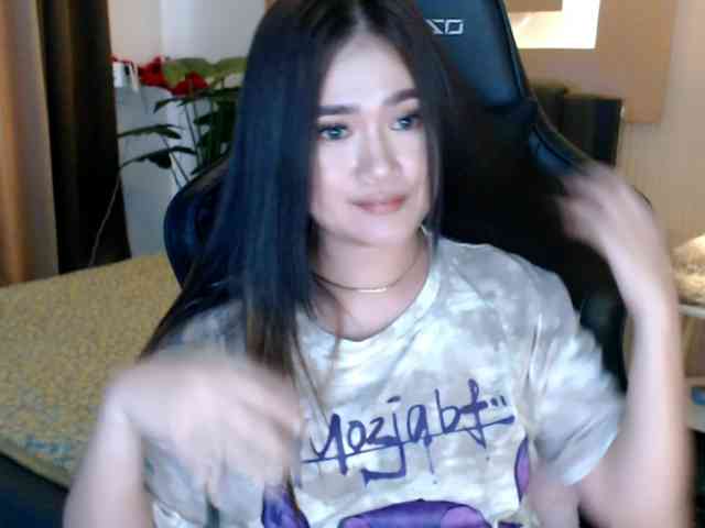 AdriannaFowler webcam