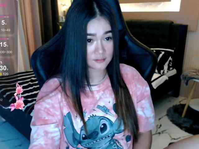 AdriannaFowler webcam