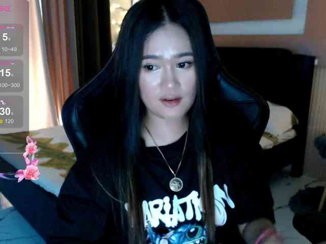 AdriannaFowler webcam