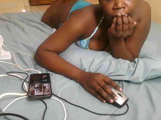 Sexyblackqueen webcam