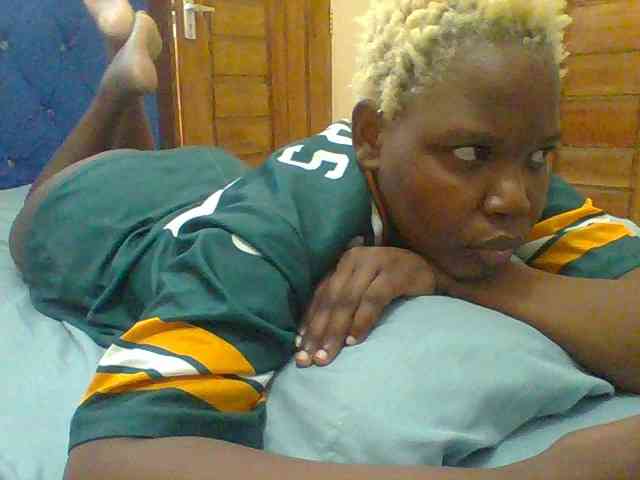 Sexyblackqueen webcam