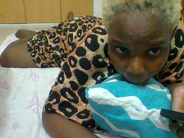 Sexyblackqueen webcam
