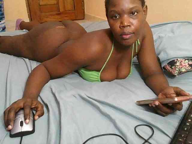 Sexyblackqueen webcam