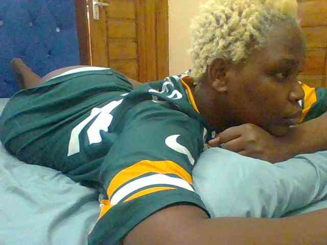 Sexyblackqueen webcam