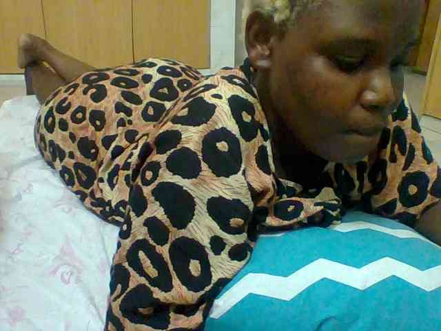 Sexyblackqueen webcam