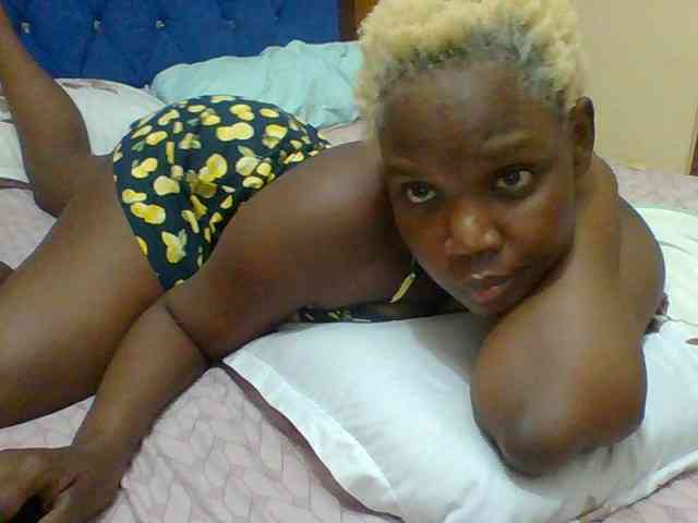 Sexyblackqueen webcam