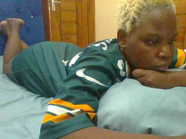 Sexyblackqueen webcam