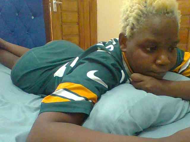 Sexyblackqueen webcam