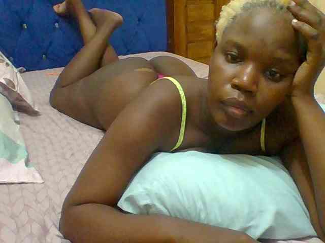 Sexyblackqueen webcam