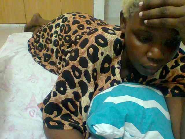 Sexyblackqueen webcam