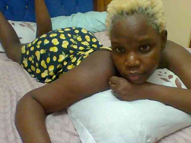 Sexyblackqueen webcam