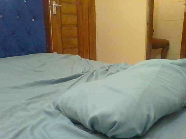 Sexyblackqueen webcam
