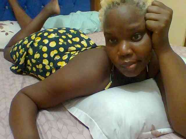 Sexyblackqueen webcam