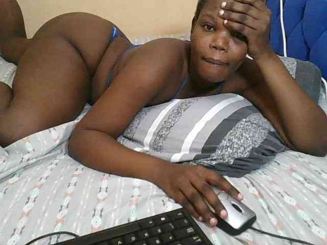 Sexyblackqueen webcam