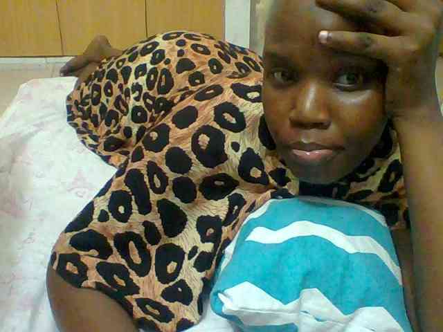 Sexyblackqueen webcam