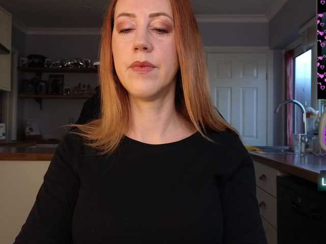 stripmequick's BongaCams show and profile