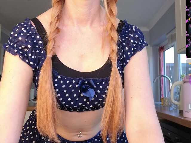 stripmequick's BongaCams show and profile