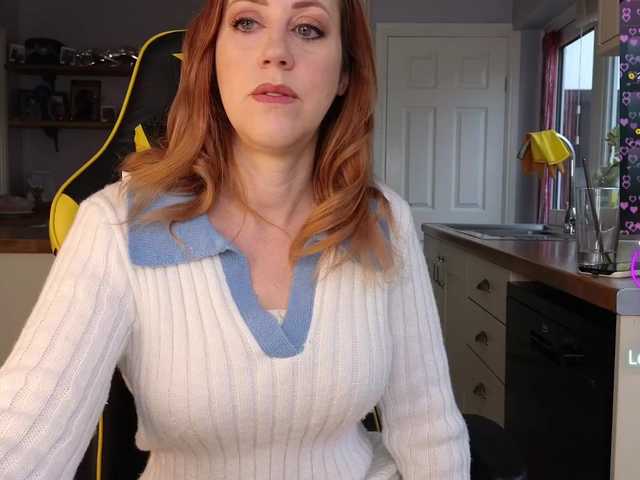 stripmequick's BongaCams show and profile