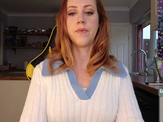 stripmequick's BongaCams show and profile