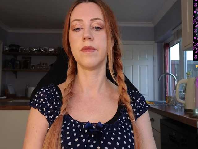 stripmequick's BongaCams show and profile