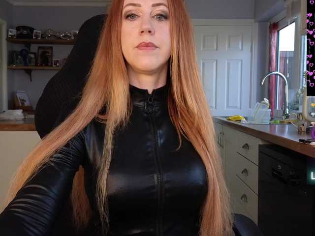 stripmequick's BongaCams show and profile