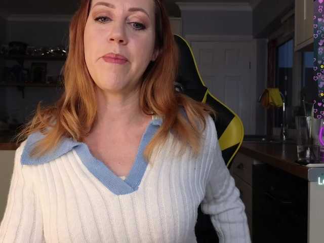 stripmequick's BongaCams show and profile