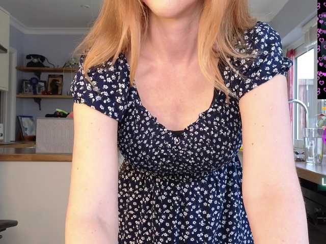 stripmequick's BongaCams show and profile