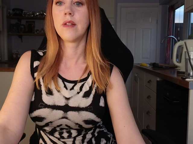 stripmequick's BongaCams show and profile