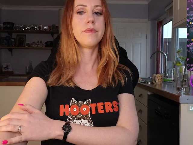 stripmequick's BongaCams show and profile