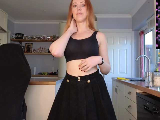 stripmequick's BongaCams show and profile