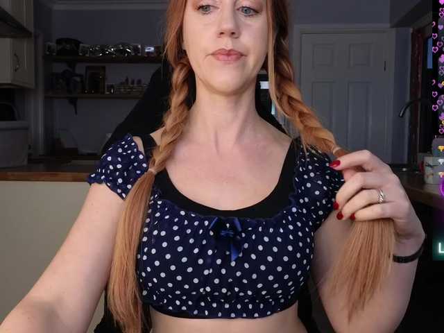 stripmequick's BongaCams show and profile