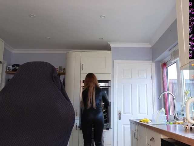 stripmequick's BongaCams show and profile